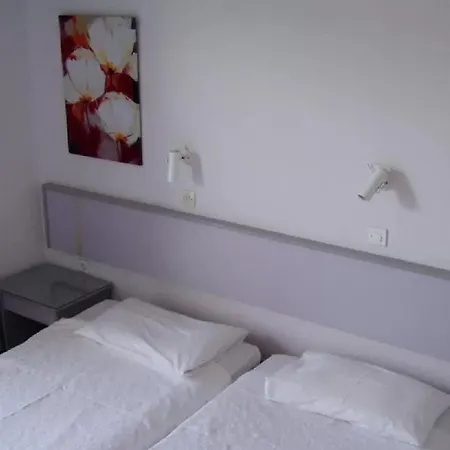 Holidays (adults Only) Apartment *