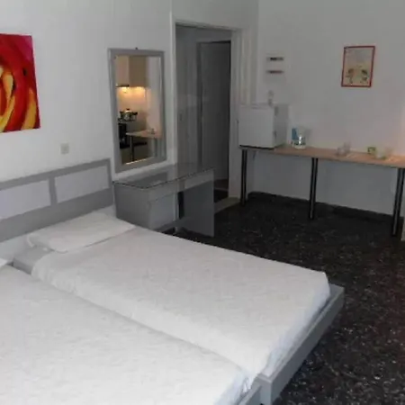 Holidays (adults Only) Apartman