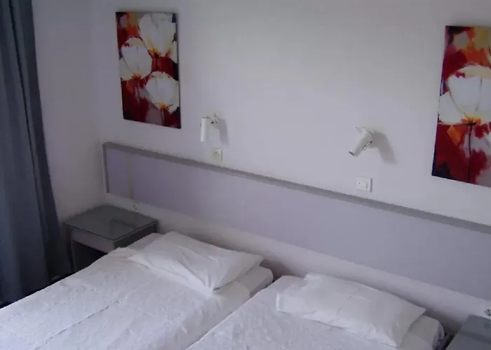 Holidays (adults Only) Apartman *