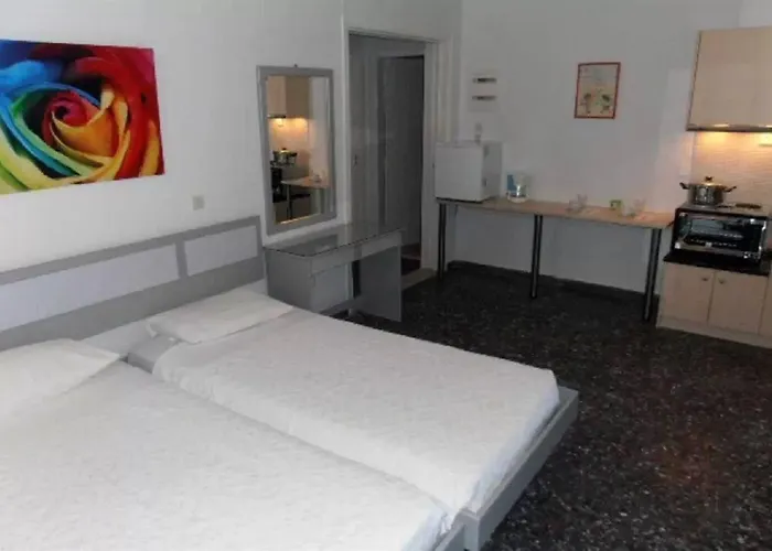 Holidays (adults Only) Apartman