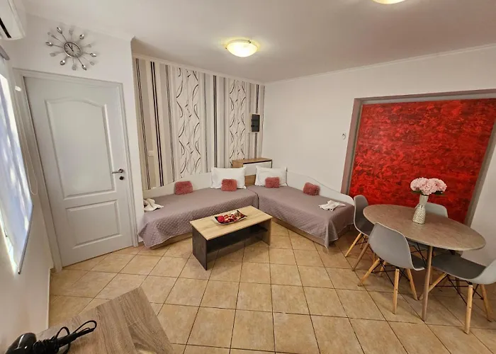 Holidays (adults Only) Apartman Faliráki